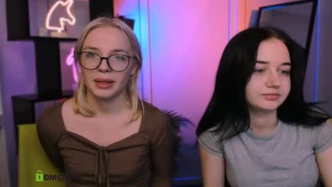 miki_ti online show from December 2025 07:43:02 PM