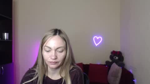 Adalina online show from April 2026 06:04:02 PM