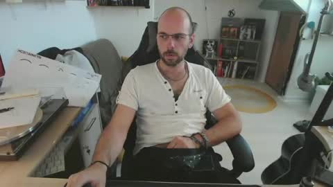 Snapshot of mikmik91 chatting on June 2026 02:32:02 PM mikmik91 online show from June 2026 02:32:02 PM