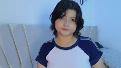 Mikoto Urb online show from November 2025 07:47:02 PM