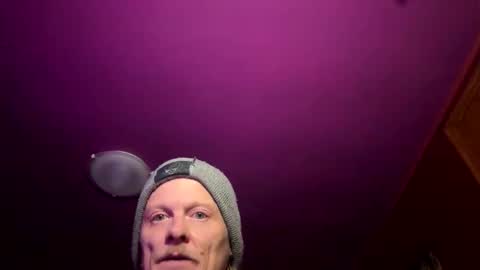 Snapshot of mil8207 chatting on November 2025 04:29:02 AM mil8207 online show from November 2025 04:29:02 AM