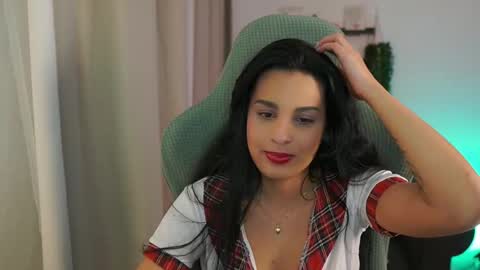 Kiara online show from February 2025 05:11:02 PM