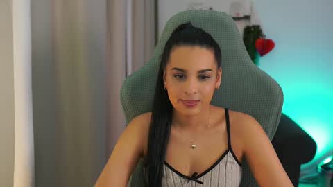 Kiara online show from February 2025 02:52:02 PM