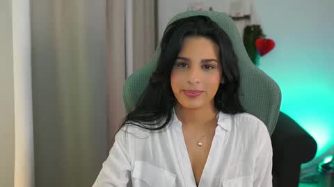 Kiara online show from February 2025 03:15:02 PM