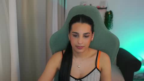 Kiara online show from March 2025 02:18:01 PM