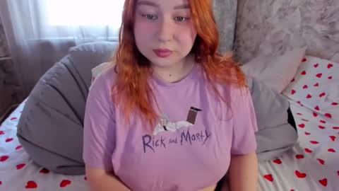 Snapshot of mila_foxxxy chatting on February 2025 09:10:02 AM Mila shy sensual person online show from February 2025 09:10:02 AM