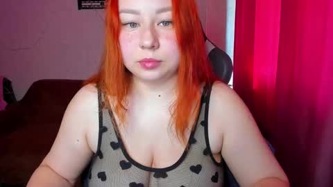 Snapshot of mila_foxxxy chatting on September 2025 05:41:01 AM Mila shy sensual person online show from September 2025 05:41:01 AM