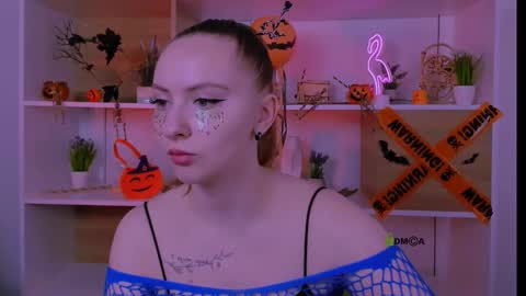 Snapshot of mila_glow chatting on November 2025 09:22:01 AM mila_glow online show from November 2025 09:22:01 AM