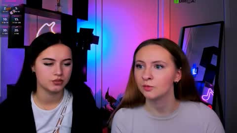 Snapshot of mila_glow chatting on November 2025 07:35:01 PM mila_glow online show from November 2025 07:35:01 PM