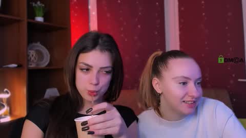 Snapshot of mila_glow chatting on November 2025 05:51:02 AM mila_glow online show from November 2025 05:51:02 AM