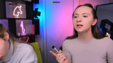 Snapshot of mila_glow chatting on December 2025 07:55:01 PM mila_glow online show from December 2025 07:55:01 PM