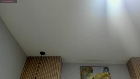 mila_hank online show from April 2026 12:19:02 PM