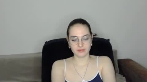 Snapshot of mila_keyy chatting on April 2026 08:09:01 PM mila_keyy online show from April 2026 08:09:01 PM