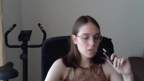 Snapshot of mila_keyy chatting on June 2026 01:16:02 PM mila_keyy online show from June 2026 01:16:02 PM