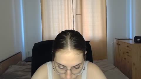 Snapshot of mila_keyy chatting on August 2026 06:10:02 PM mila_keyy online show from August 2026 06:10:02 PM