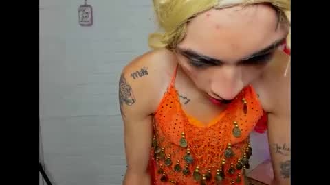 Mila online show from October 2025 03:31:02 AM