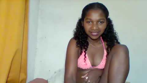 mila_lunah online show from March 2026 12:44:01 AM