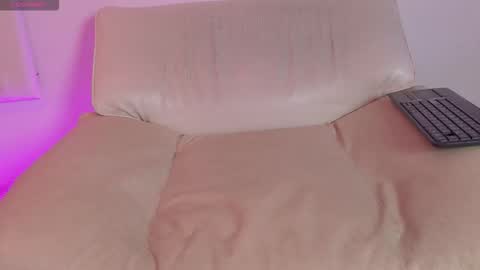 Mila  Max online show from October 2025 12:49:02 AM