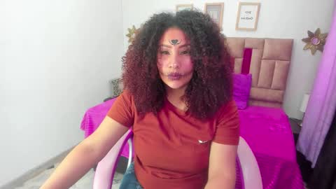 Snapshot of mila_rozze chatting on October 2025 02:12:01 PM online show from October 2025 02:12:01 PM