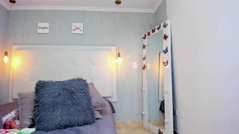          online show from January 2025 12:28:02 AM