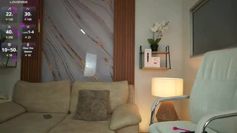 milacrave online show from October 2025 11:42:01 AM