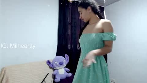 Milah online show from November 2025 05:15:01 PM