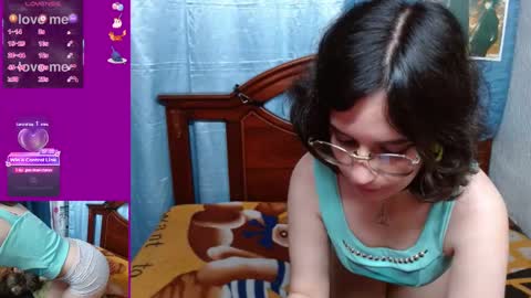 Mila-Lunala online show from February 2025 01:51:01 AM
