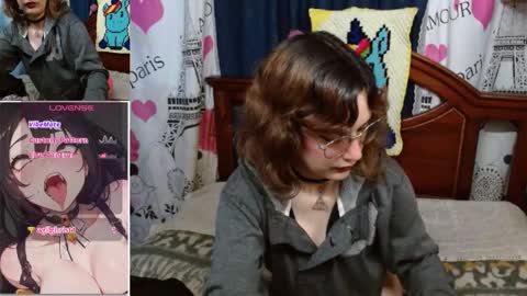 Snapshot of milalunala chatting on November 2025 09:59:01 PM Mila-Lunala online show from November 2025 09:59:01 PM