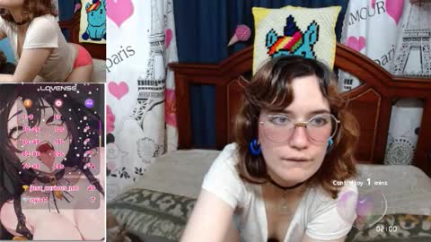 Snapshot of milalunala chatting on November 2025 09:26:02 PM Mila-Lunala online show from November 2025 09:26:02 PM