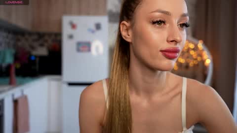 Mila online show from January 2026 05:54:02 AM