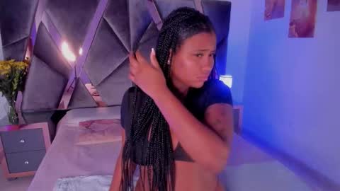 Milan  online show from December 2025 05:55:02 PM