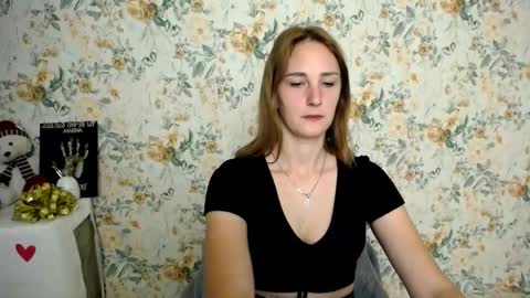 Milana online show from September 2025 05:55:02 AM