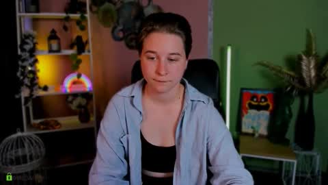 Mila online show from September 2025 09:20:01 AM