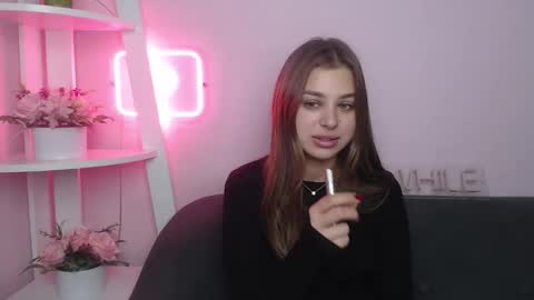 milanaangelas online show from November 2025 12:10:01 AM