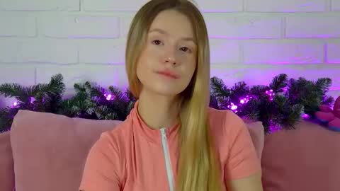 MilanaBalmain online show from December 2025 04:09:01 AM