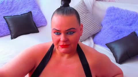 Snapshot of milanabiegert chatting on February 2025 08:28:02 AM Lana online show from February 2025 08:28:02 AM