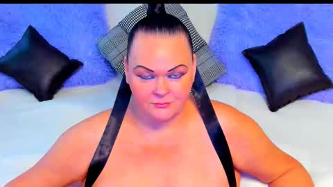 Lana online show from November 2025 07:08:02 AM