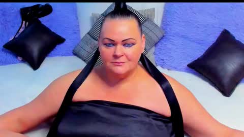 Lana online show from December 2025 11:30:02 AM