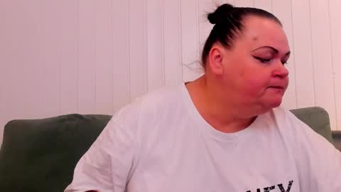 Lana online show from February 2026 08:30:02 AM