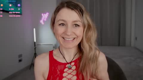 Milana online show from April 2026 02:55:02 PM