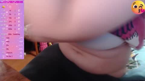 Snapshot of milanasvethoney chatting on October 2025 04:05:02 PM Luna-- link in bio online show from October 2025 04:05:02 PM