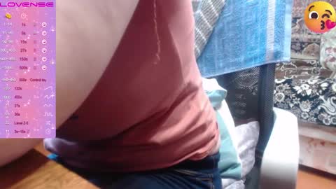 Snapshot of milanasvethoney chatting on October 2025 11:02:01 AM Luna-- link in bio online show from October 2025 11:02:01 AM