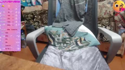 Snapshot of milanasvethoney chatting on November 2025 05:57:02 PM Luna-- link in bio online show from November 2025 05:57:02 PM