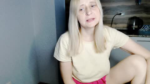 Milena online show from January 2025 03:45:01 AM