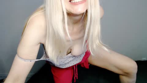 Milena online show from February 2025 07:29:01 AM