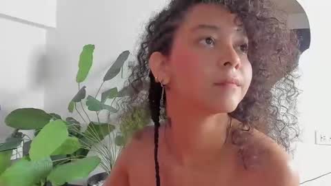 milanx2 online show from March 2025 11:46:01 PM