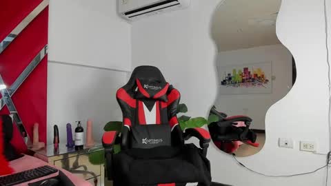 milanx2 online show from March 2025 09:08:02 PM