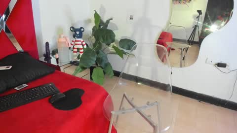 milanx2 online show from September 2025 09:18:01 PM