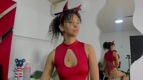 milanx2 online show from December 2025 09:10:02 PM