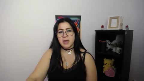 milania_milaa online show from October 2025 09:43:02 AM